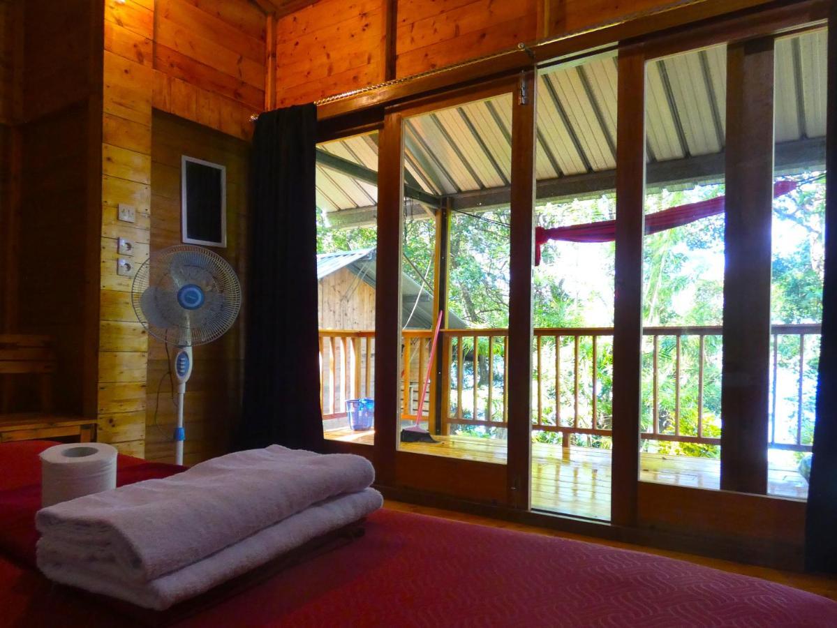 Santi Garden Bungalows Iboih Exterior photo