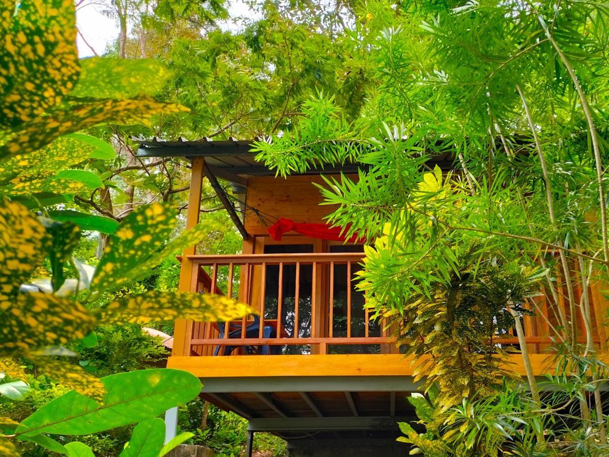 Santi Garden Bungalows Iboih Exterior photo