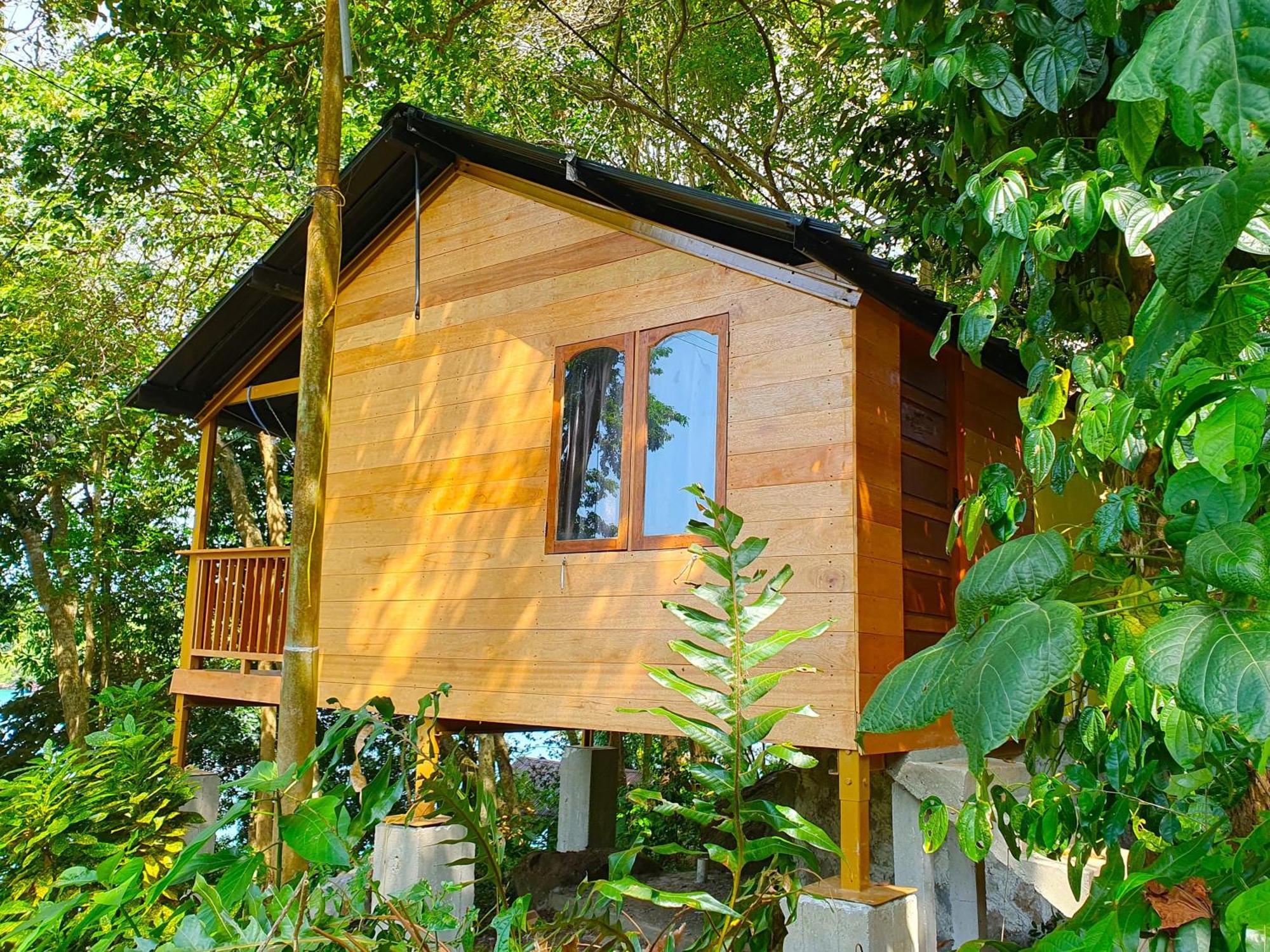 Santi Garden Bungalows Iboih Exterior photo