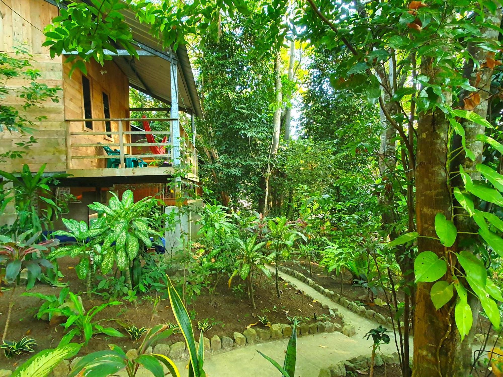 Santi Garden Bungalows Iboih Exterior photo